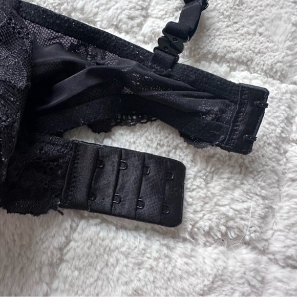 Victoria's Secret | Body By Victoria Black Lace "Unlined Demi" | Size 32DDD - Picture 11 of 13